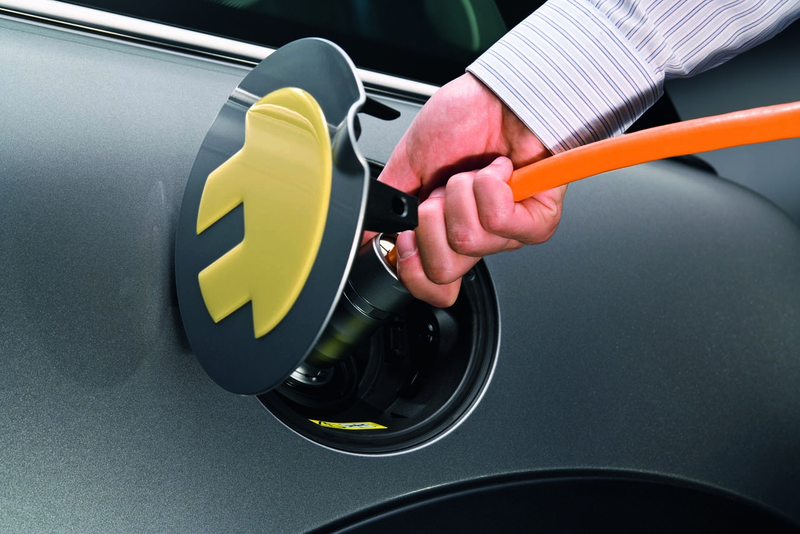 Illustration for article titled MINI E Electric Mini Re-Revealed, Now With Technical Images